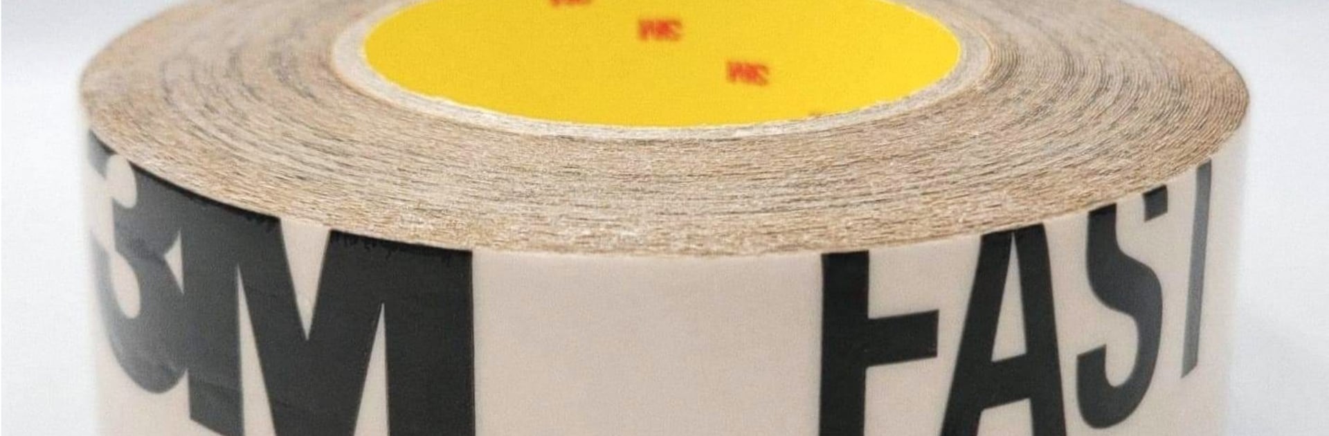 Czym i jak uszczelnić rynnę, kampera lub membranę?